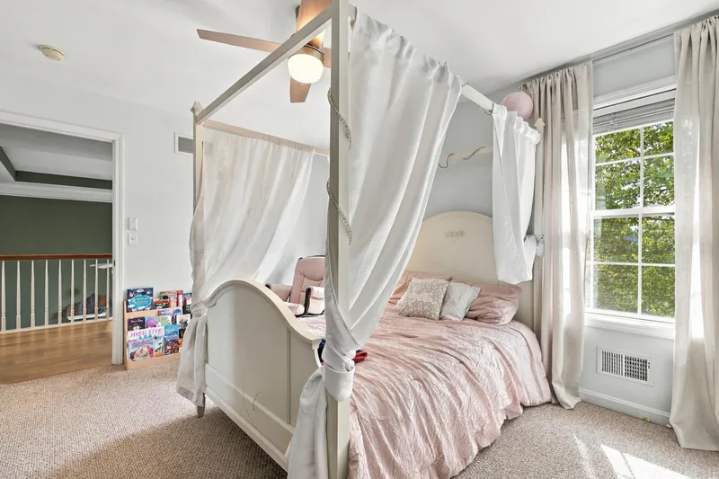 Upstairs bedroom
