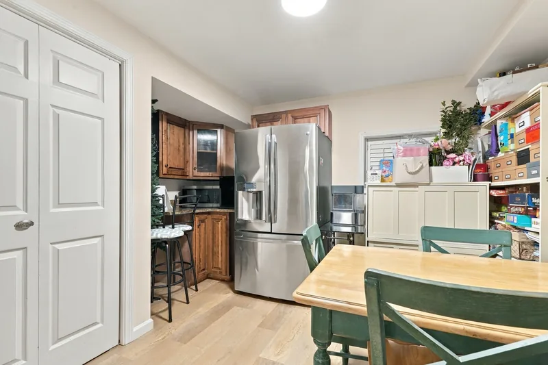 Walkout level kitchenette
